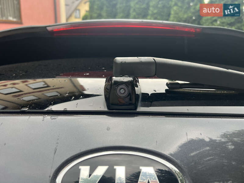 Позашляховик / Кросовер Kia Niro 2020 в Тернополі