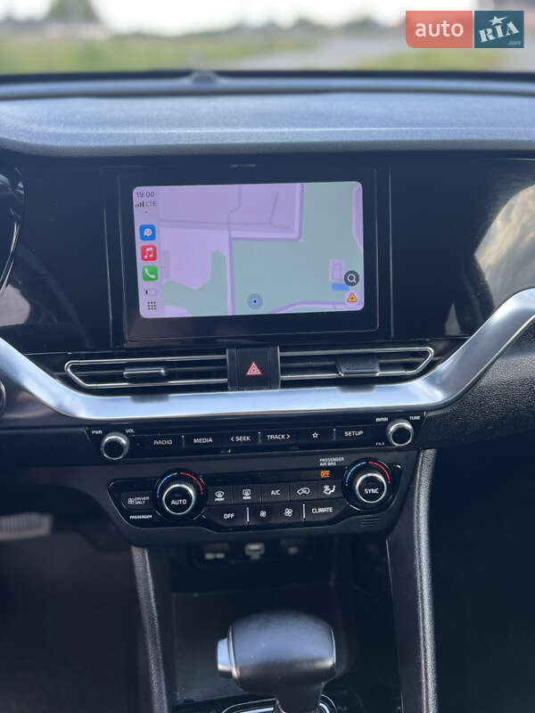 Внедорожник / Кроссовер Kia Niro 2021 в Львове