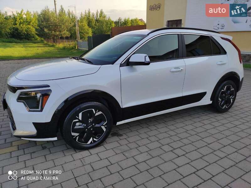 Позашляховик / Кросовер Kia Niro 2023 в Бродах