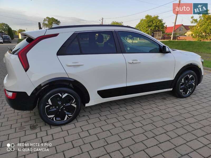 Позашляховик / Кросовер Kia Niro 2023 в Бродах