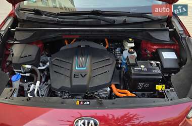 Внедорожник / Кроссовер Kia Niro 2020 в 