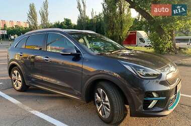 Позашляховик / Кросовер Kia Niro 2019 в 