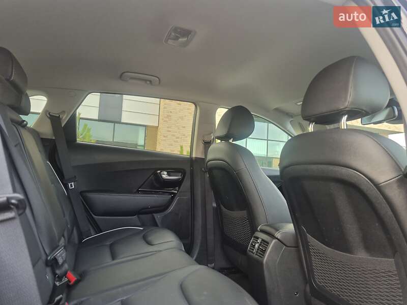 Позашляховик / Кросовер Kia Niro 2019 в Хмельницькому