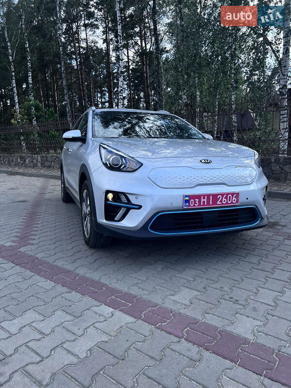 Внедорожник / Кроссовер Kia Niro 2021 в Луцке фото 5 Внедорожник / Кроссовер Kia Niro 2021 в Луцке