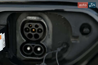 Позашляховик / Кросовер Kia Niro 2019 в 