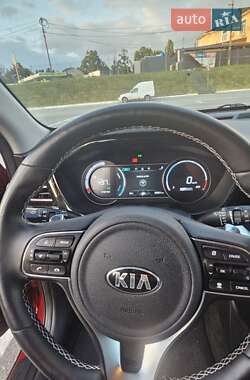 Внедорожник / Кроссовер Kia Niro 2020 в 