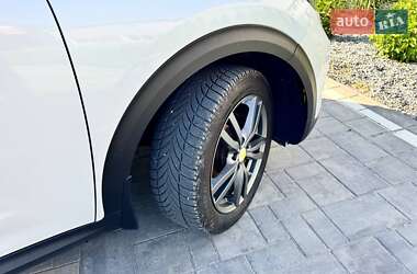 Позашляховик / Кросовер Kia Niro 2021 в 