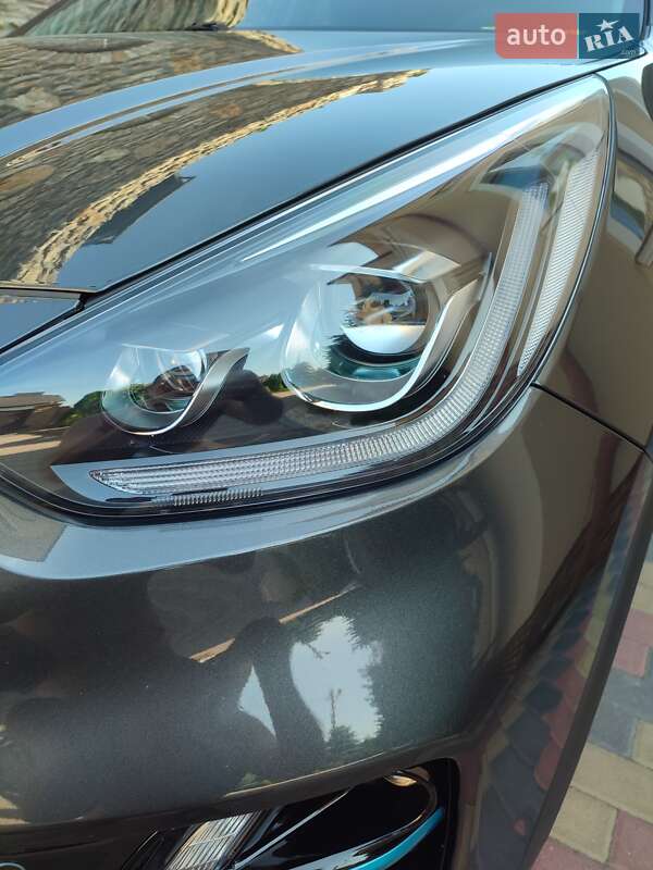 Внедорожник / Кроссовер Kia Niro 2020 в Ровно фото 12 Внедорожник / Кроссовер Kia Niro 2020 в Ровно