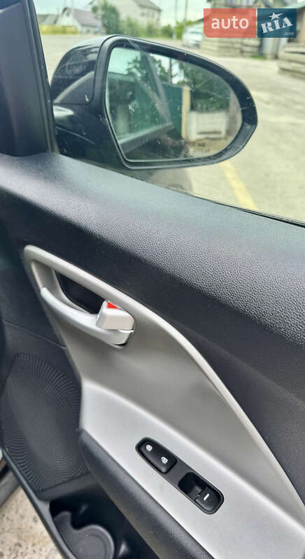 Внедорожник / Кроссовер Kia Niro 2018 в Киеве