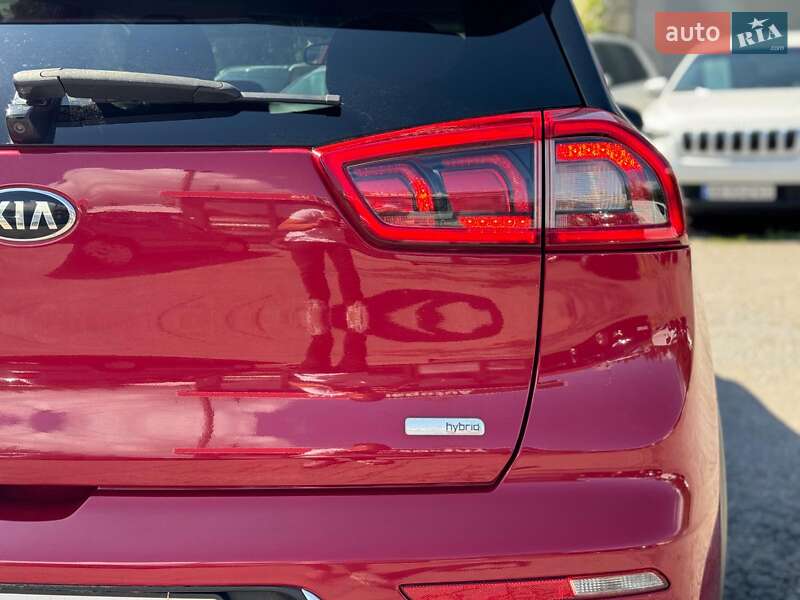 Внедорожник / Кроссовер Kia Niro 2017 в Виннице