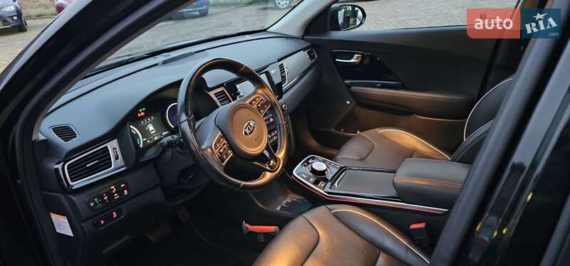 Внедорожник / Кроссовер Kia Niro 2019 в Яремче