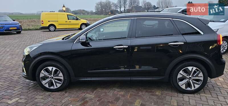 Внедорожник / Кроссовер Kia Niro 2019 в Яремче