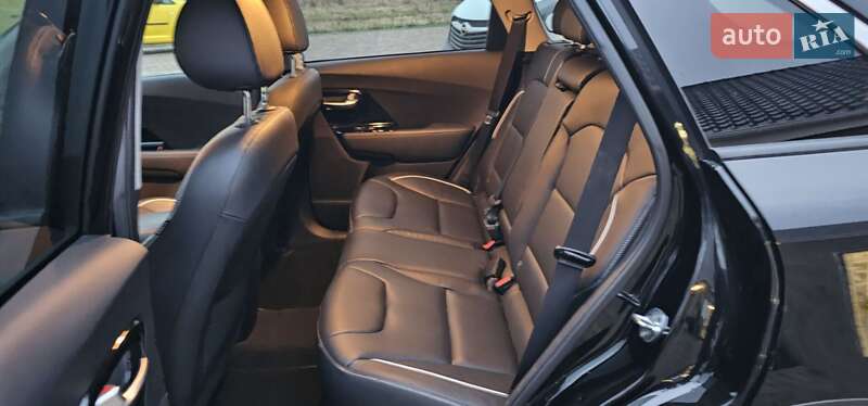 Внедорожник / Кроссовер Kia Niro 2019 в Яремче