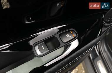 Позашляховик / Кросовер Kia Niro 2021 в 