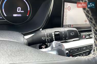Позашляховик / Кросовер Kia Niro 2021 в 