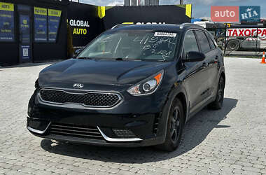 Позашляховик / Кросовер Kia Niro 2017 в Львові