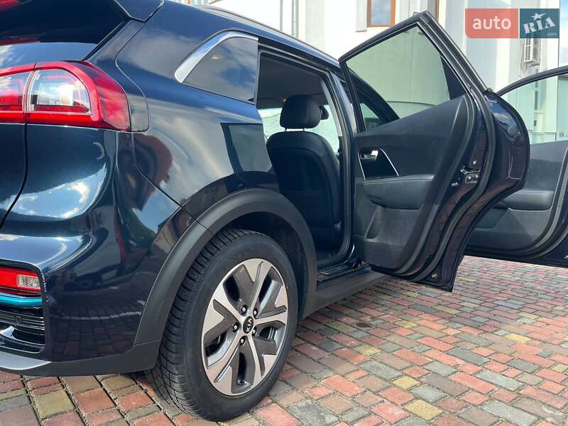 Внедорожник / Кроссовер Kia Niro 2019 в Дубно фото 7 Внедорожник / Кроссовер Kia Niro 2019 в Дубно
