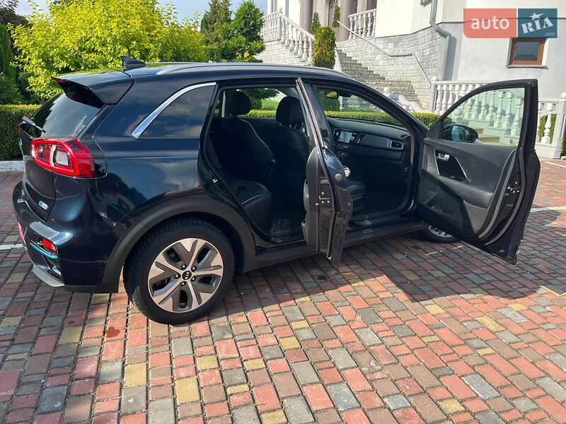Внедорожник / Кроссовер Kia Niro 2019 в Дубно фото 8 Внедорожник / Кроссовер Kia Niro 2019 в Дубно