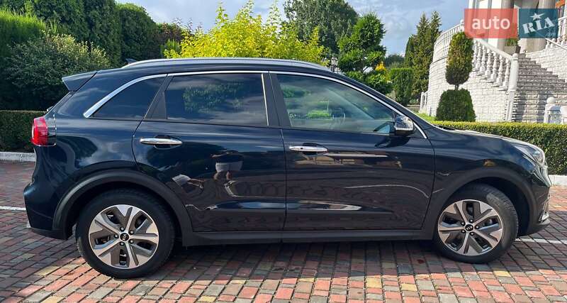 Внедорожник / Кроссовер Kia Niro 2019 в Дубно фото 2 Внедорожник / Кроссовер Kia Niro 2019 в Дубно