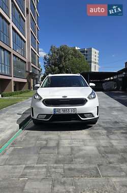 Внедорожник / Кроссовер Kia Niro 2017 в 