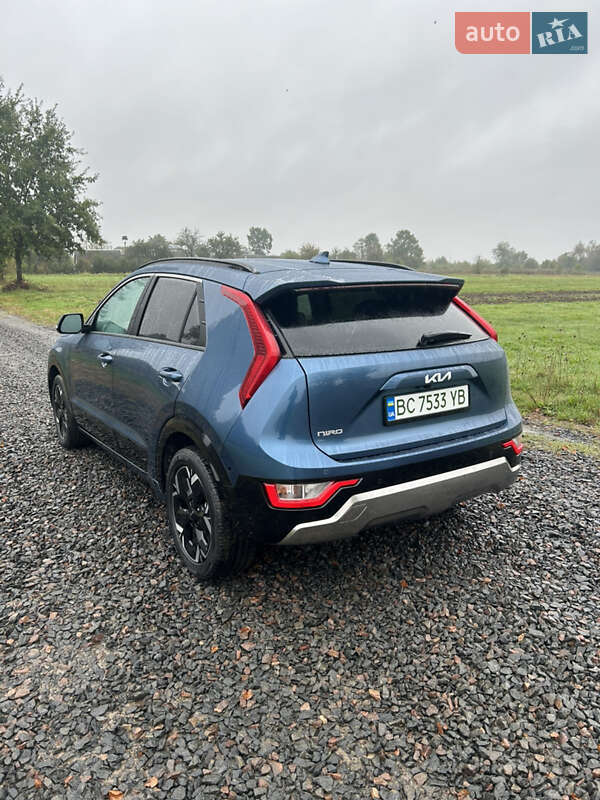 Внедорожник / Кроссовер Kia Niro 2023 в Новояворовске