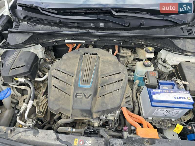 Позашляховик / Кросовер Kia Niro 2022 в Тернополі