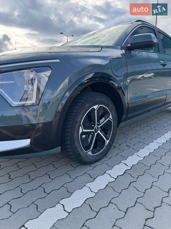 Внедорожник / Кроссовер Kia Niro 2023 в Львове