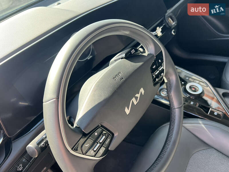 Позашляховик / Кросовер Kia Niro 2023 в Львові