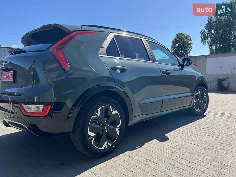 Позашляховик / Кросовер Kia Niro 2023 в Львові