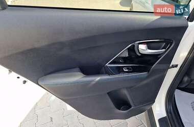 Внедорожник / Кроссовер Kia Niro 2021 в 