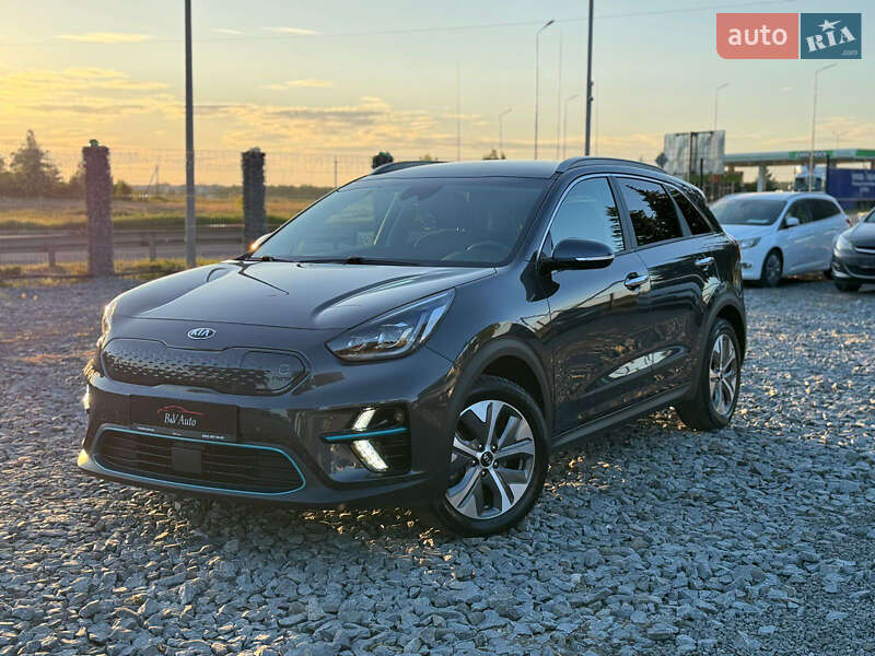 Внедорожник / Кроссовер Kia Niro 2019 в Нетешине