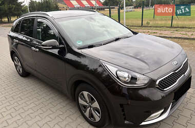 Внедорожник / Кроссовер Kia Niro 2017 в Ивано-Франковске