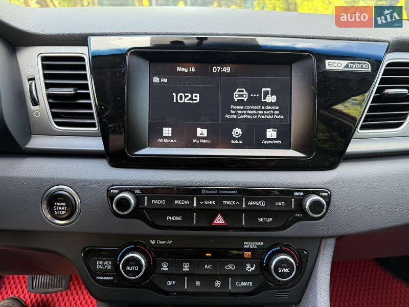 Внедорожник / Кроссовер Kia Niro 2017 в Киеве