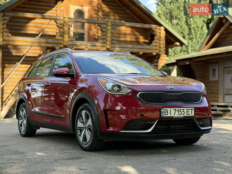 Внедорожник / Кроссовер Kia Niro 2017 в Киеве