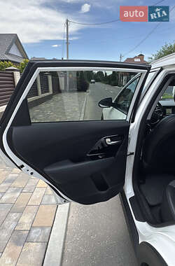 Позашляховик / Кросовер Kia Niro 2018 в Полтаві