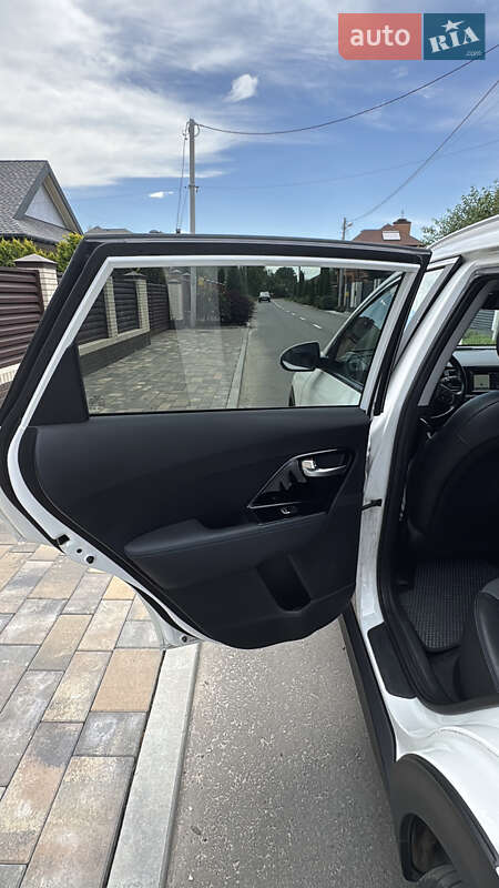 Внедорожник / Кроссовер Kia Niro 2018 в Полтаве фото 23 Внедорожник / Кроссовер Kia Niro 2018 в Полтаве