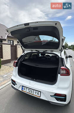 Позашляховик / Кросовер Kia Niro 2018 в Полтаві