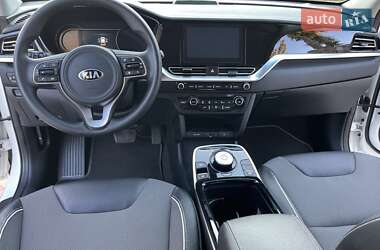 Внедорожник / Кроссовер Kia Niro 2021 в 