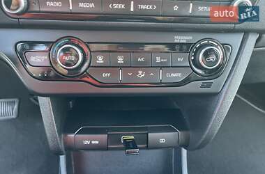 Внедорожник / Кроссовер Kia Niro 2021 в 
