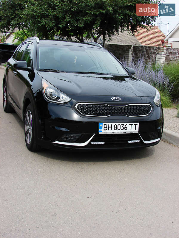 Внедорожник / Кроссовер Kia Niro 2017 в Одессе