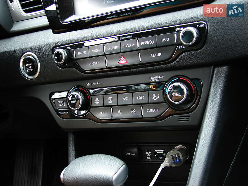 Внедорожник / Кроссовер Kia Niro 2017 в Одессе