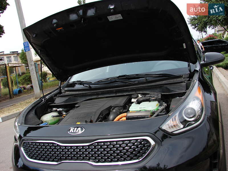 Внедорожник / Кроссовер Kia Niro 2017 в Одессе