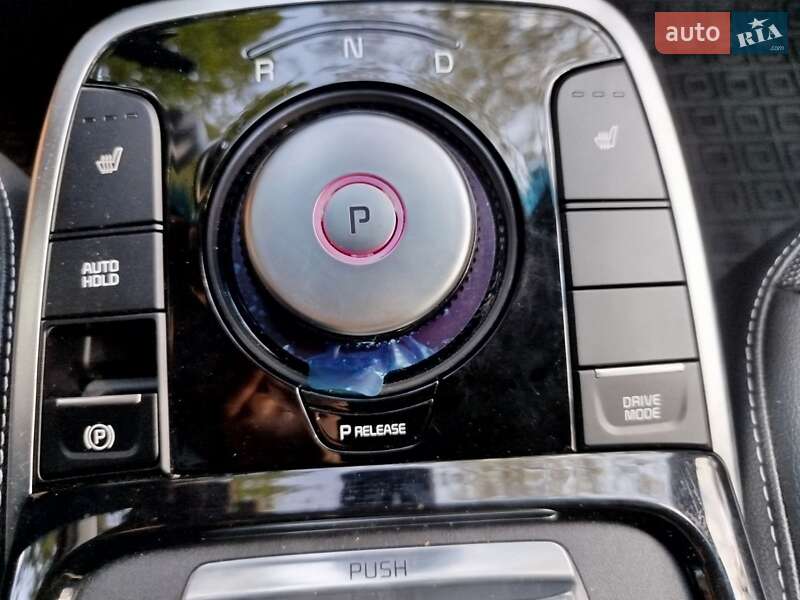 Позашляховик / Кросовер Kia Niro 2021 в Шполі