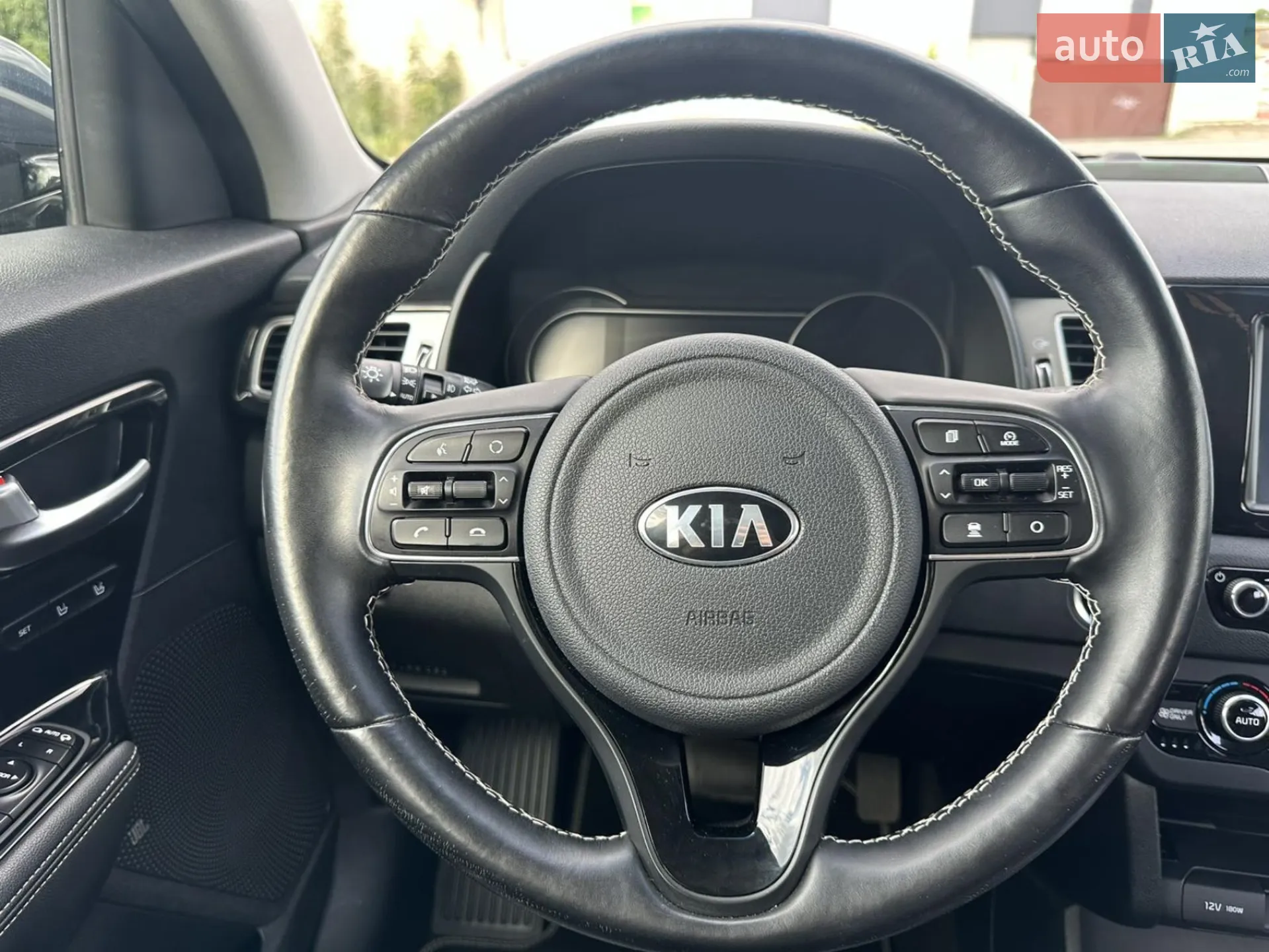 2020 Kia Niro - мініатюра 23