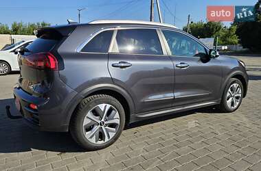 Внедорожник / Кроссовер Kia Niro 2020 в 