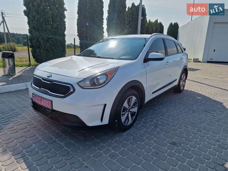 Позашляховик / Кросовер Kia Niro 2018 в Львові