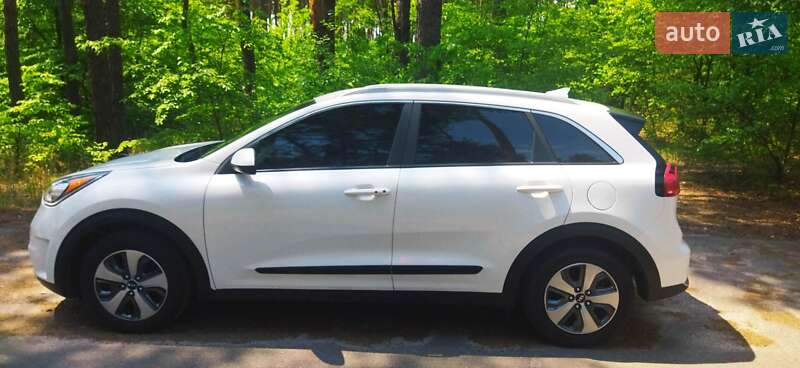 Позашляховик / Кросовер Kia Niro 2019 в Рівному фото 2 Позашляховик / Кросовер Kia Niro 2019 в Рівному