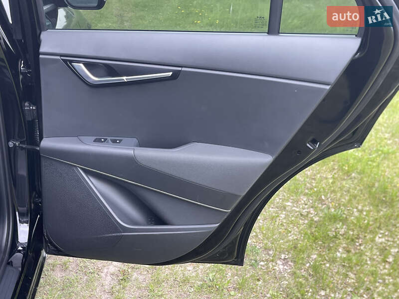 Позашляховик / Кросовер Kia Niro 2023 в Переяславі