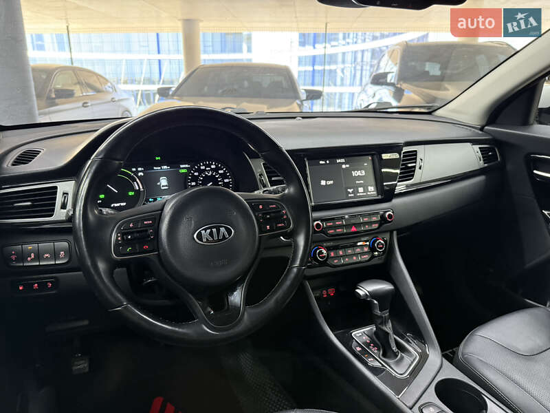 Позашляховик / Кросовер Kia Niro 2017 в Одесі фото 28 Позашляховик / Кросовер Kia Niro 2017 в Одесі