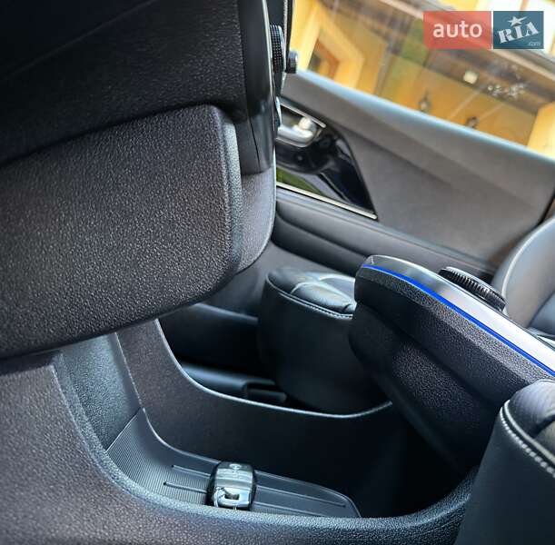 Позашляховик / Кросовер Kia Niro 2020 в Львові